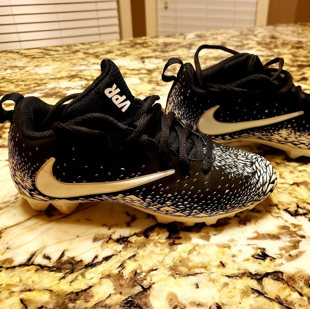 Youth Nike Vapor cleats